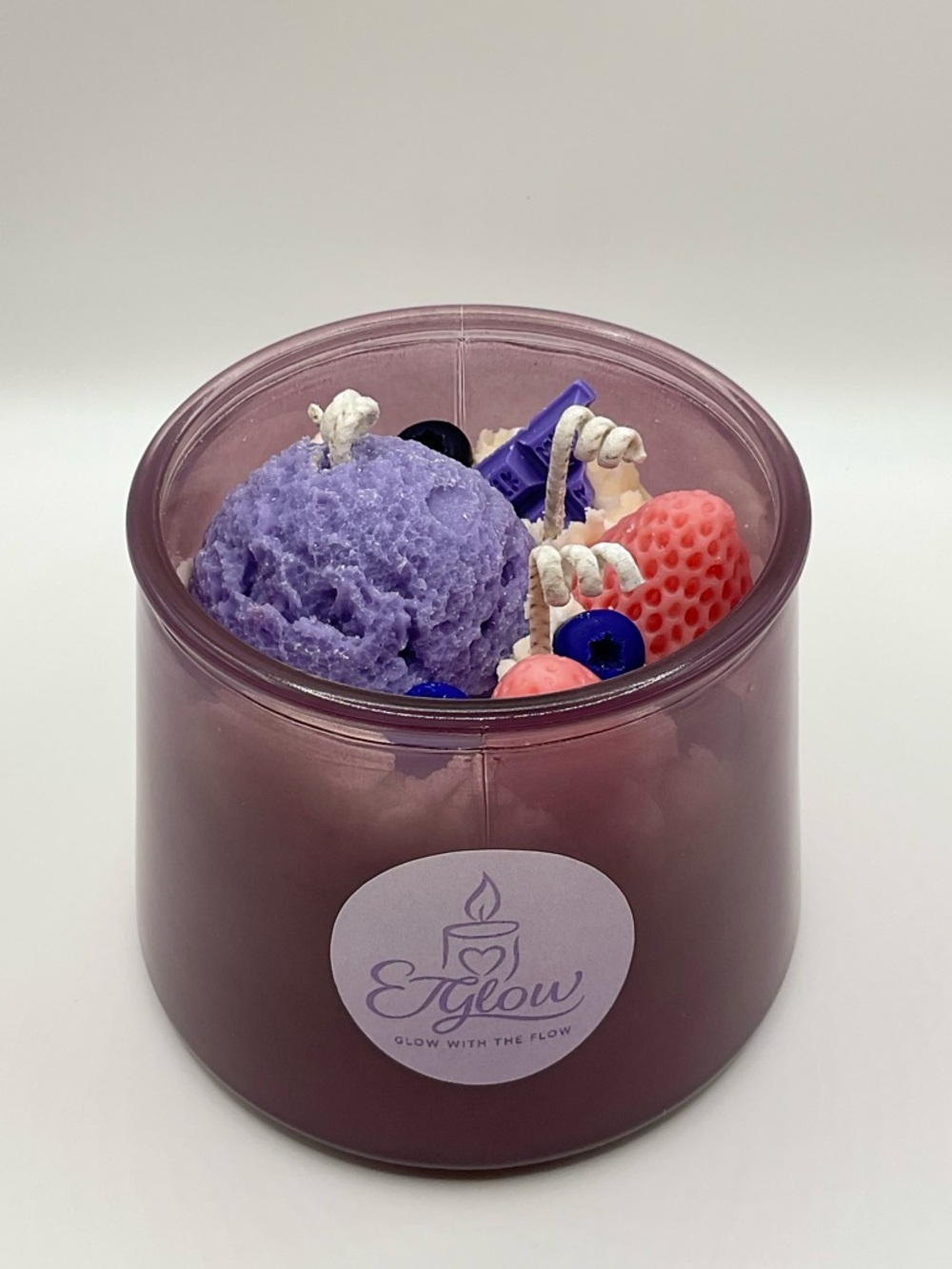 🕯️🍓Strawberry Açaí Dessert Style Candle 🍦🍨 - Picture 5 of 5